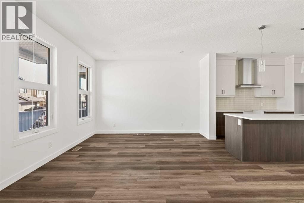 1133 Chinook Gate Bay SW — photo 5