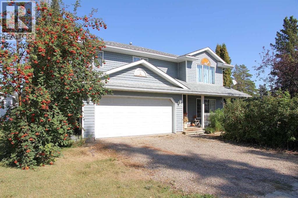 220 1 Avenue E — photo 2
