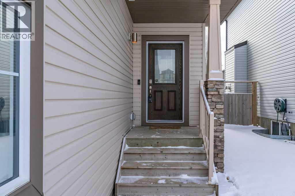 105 Wildrose Green — photo 2