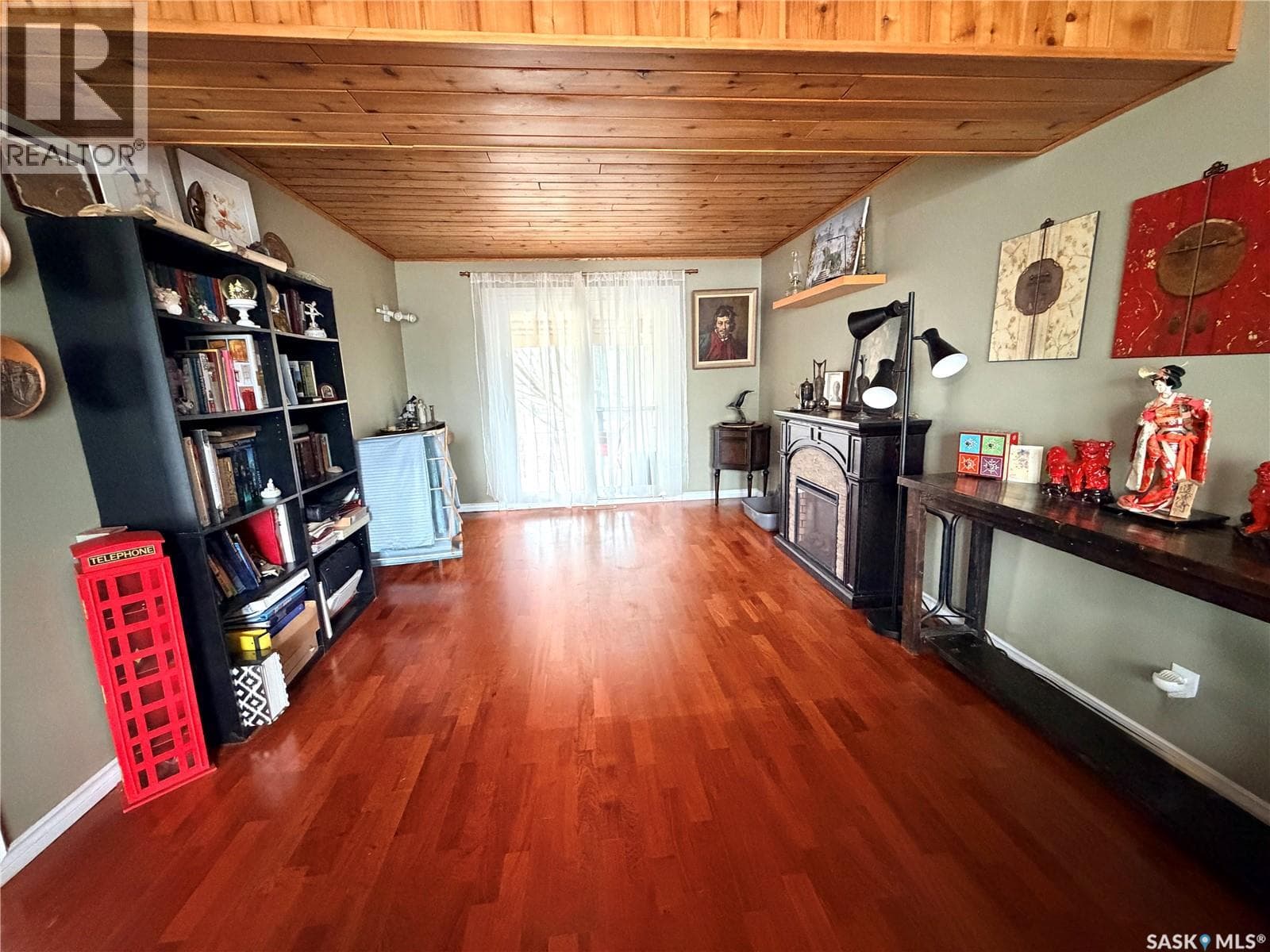 9021 Walker DRIVE — photo 5