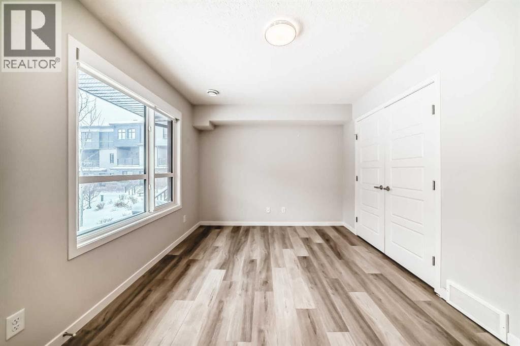 136, 42 Cranbrook Gardens SE — photo 3