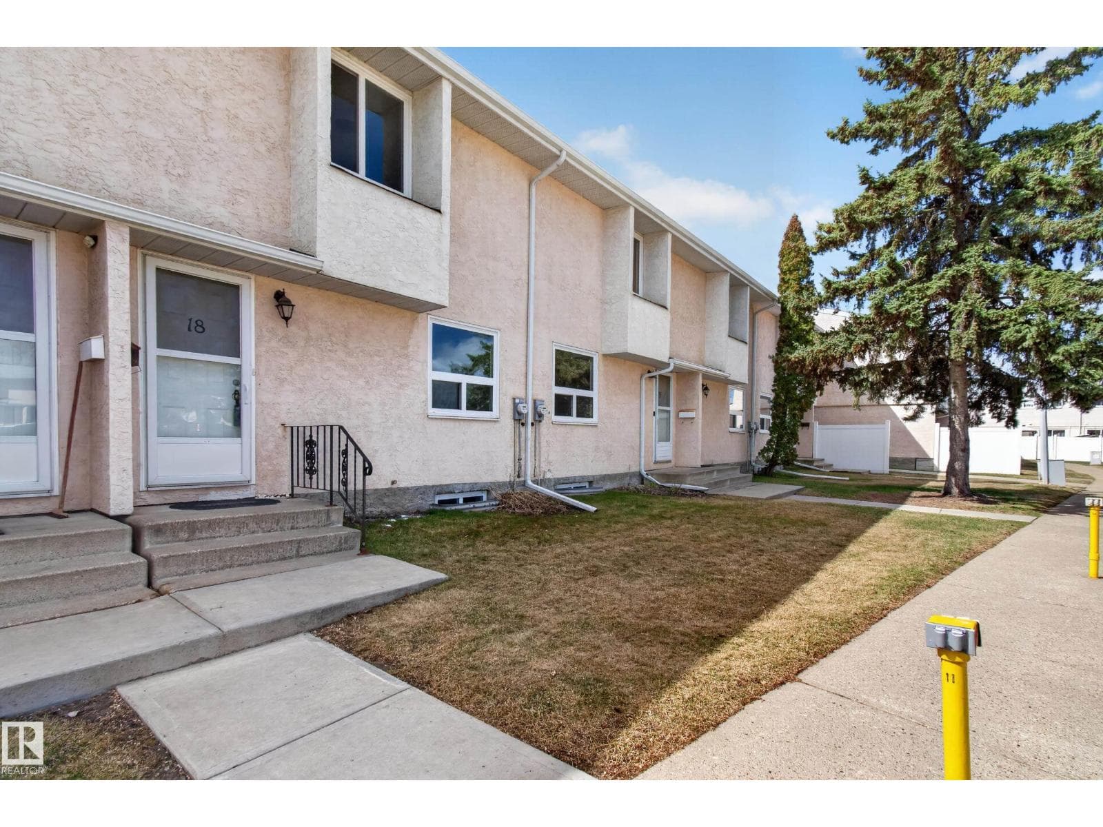 18 LAKEWOOD VG NW — photo 2