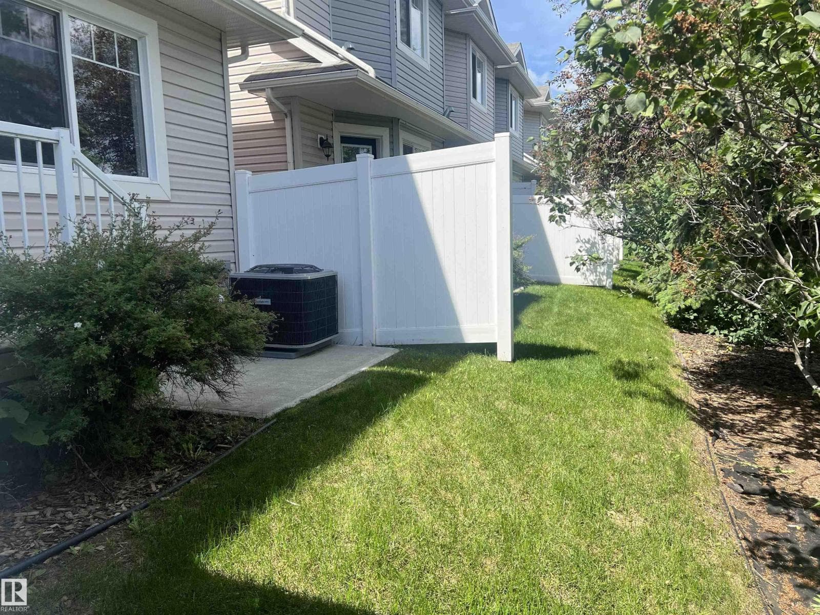 #18 6032 38 AV NW — photo 4