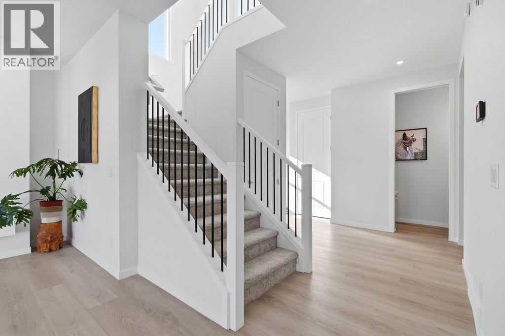 259 Marnot Grove NW — photo 4
