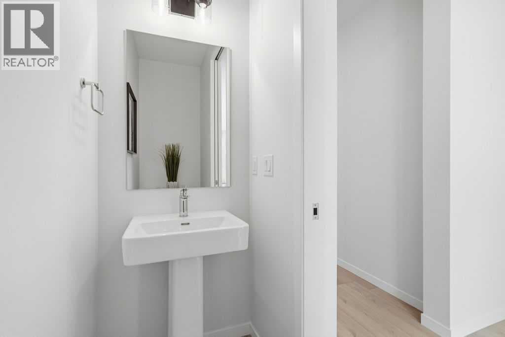259 Marnot Grove NW — photo 3