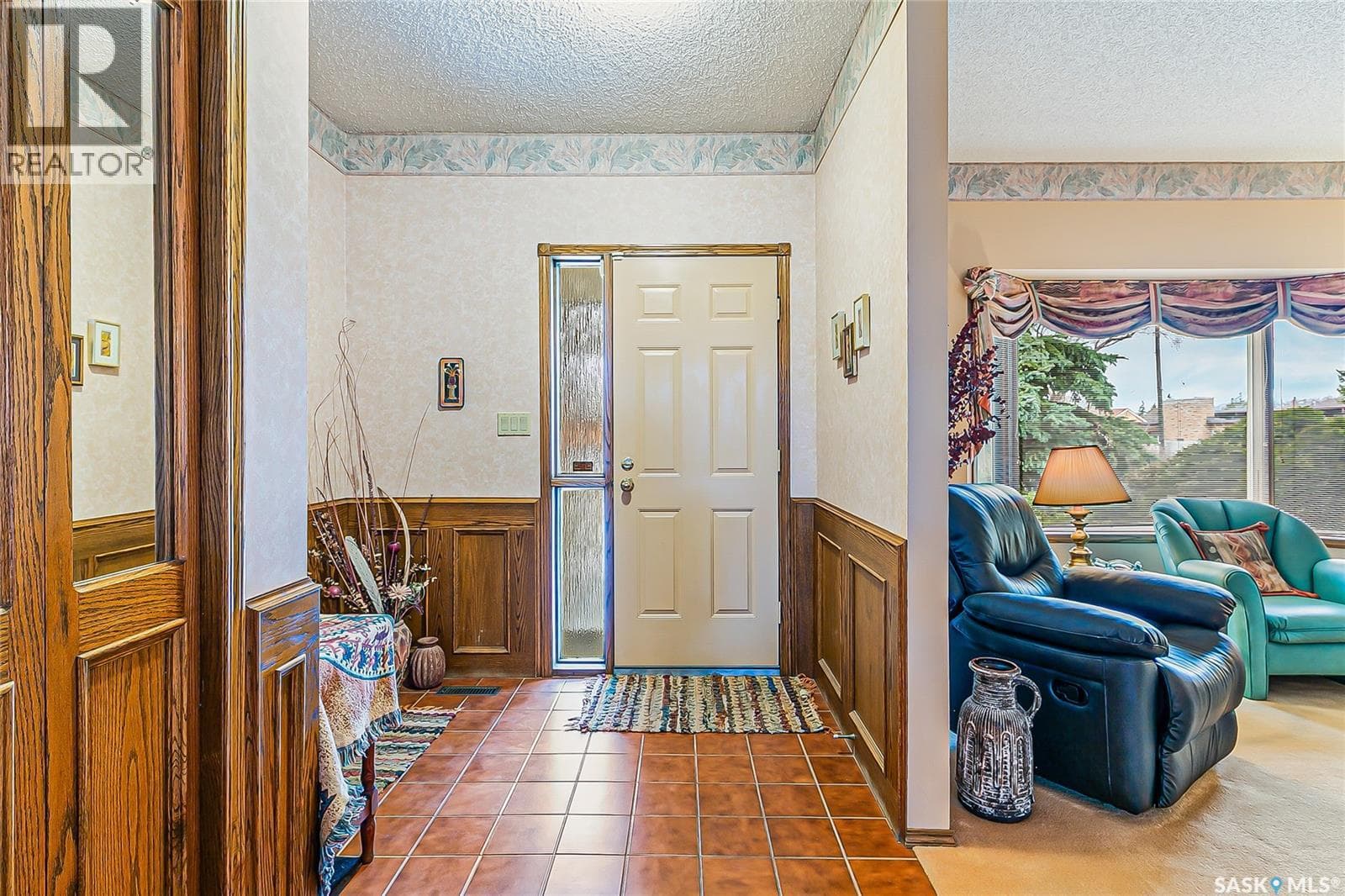 3311 Robinson STREET — photo 3