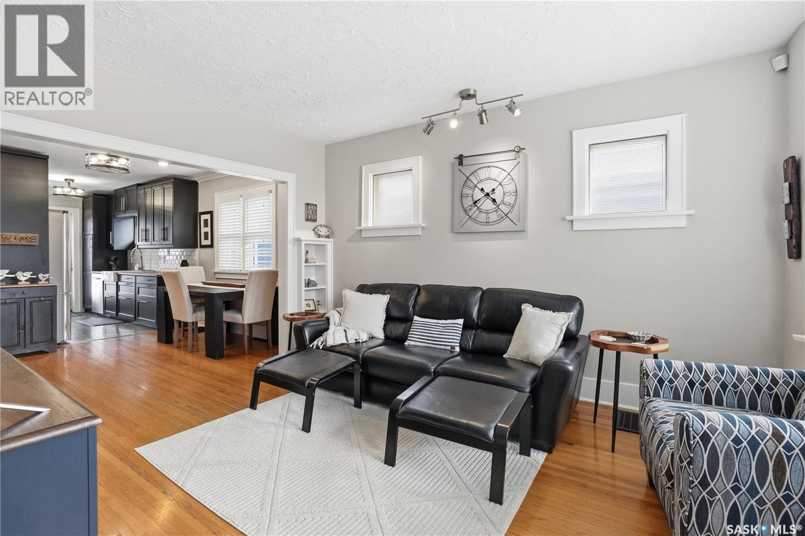 2155 Queen STREET — photo 5