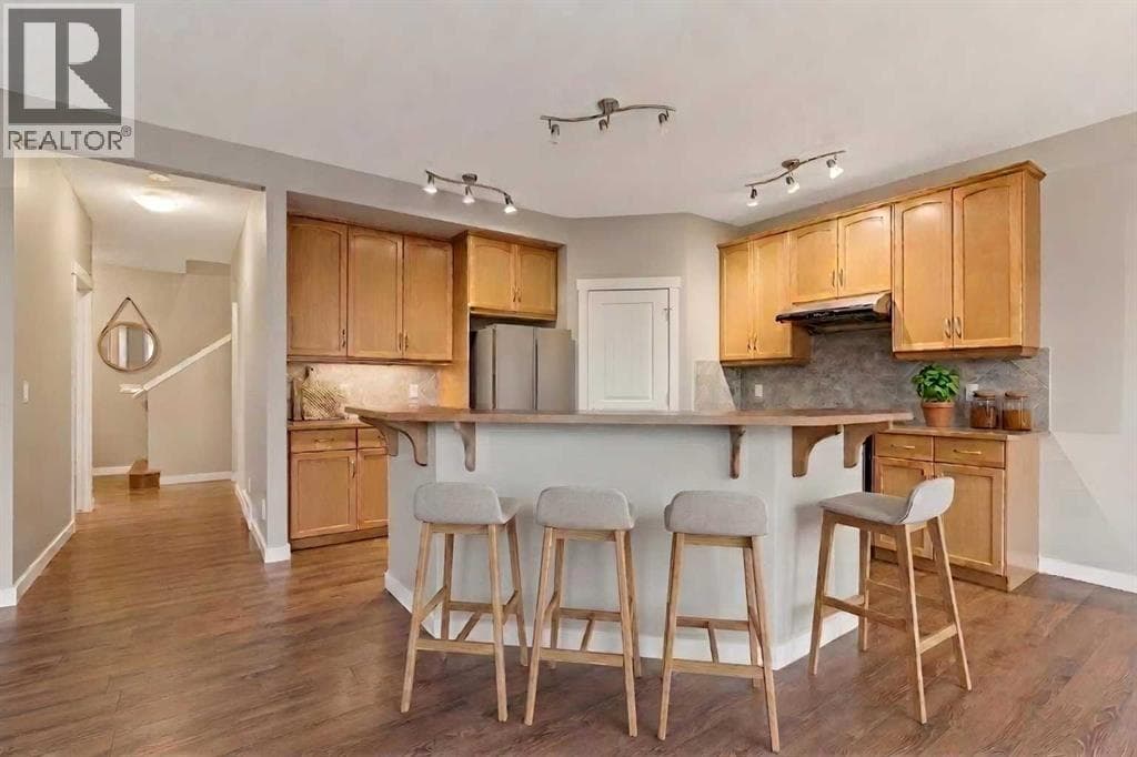327 Panamount Point NW — photo 3