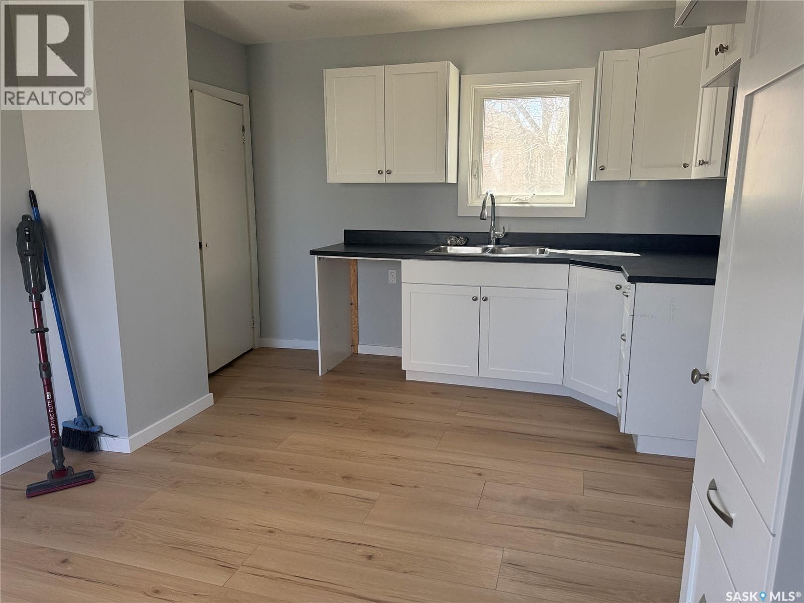 414 3rd AVENUE — photo 3