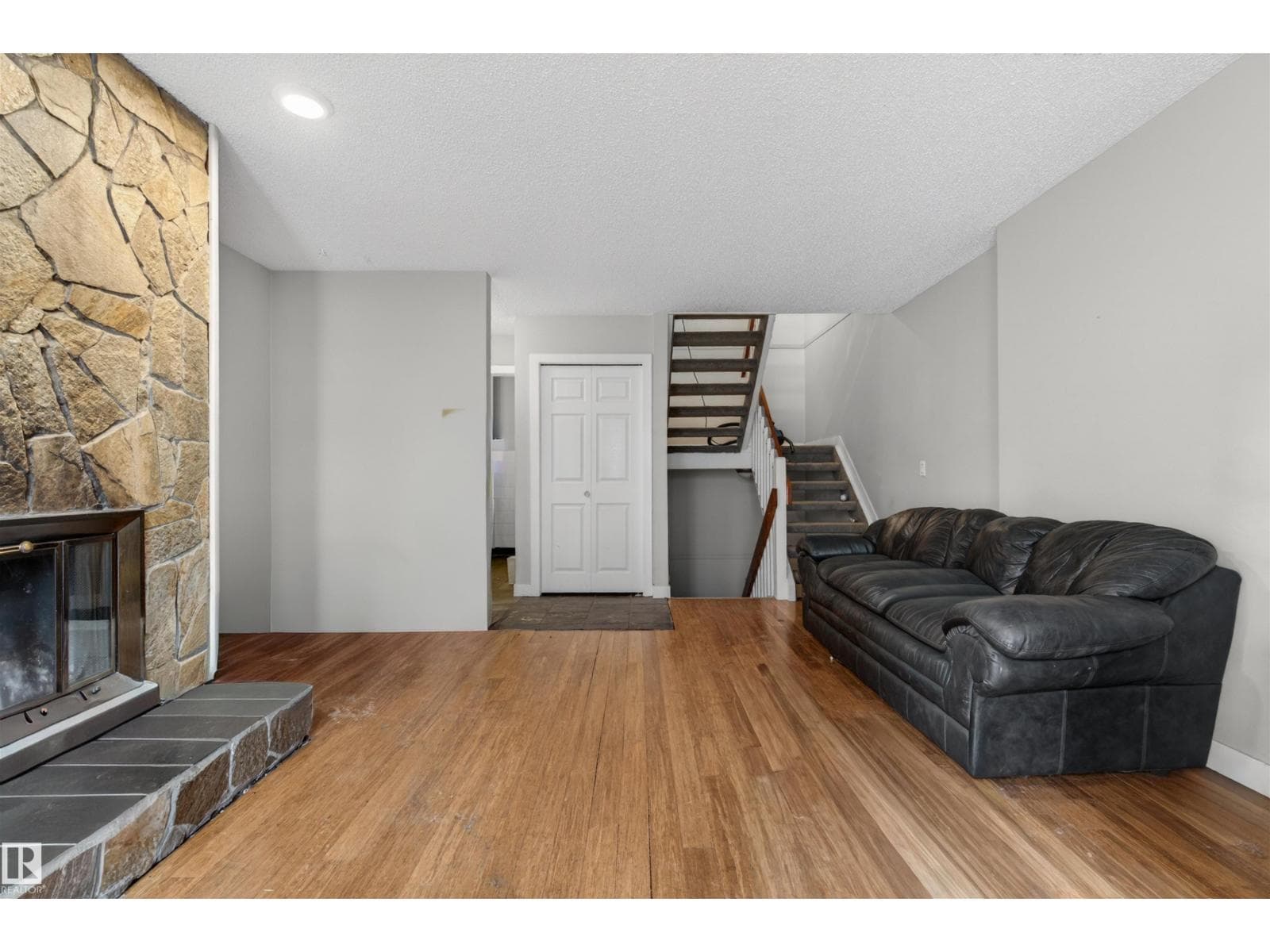 10344A 121 ST NW — photo 5