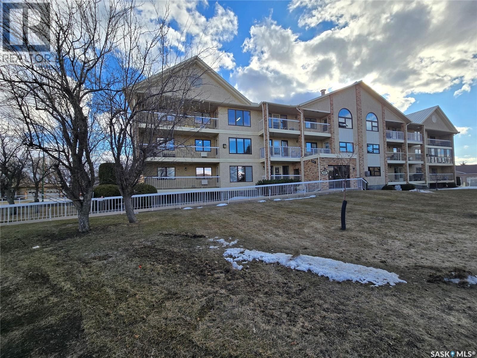 103 27 Erichsen PLACE