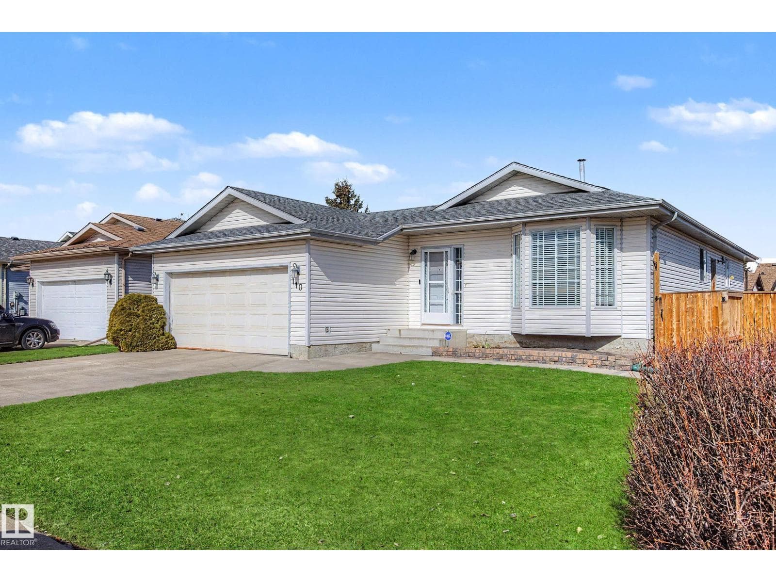 110 LUNNON DR — photo 2