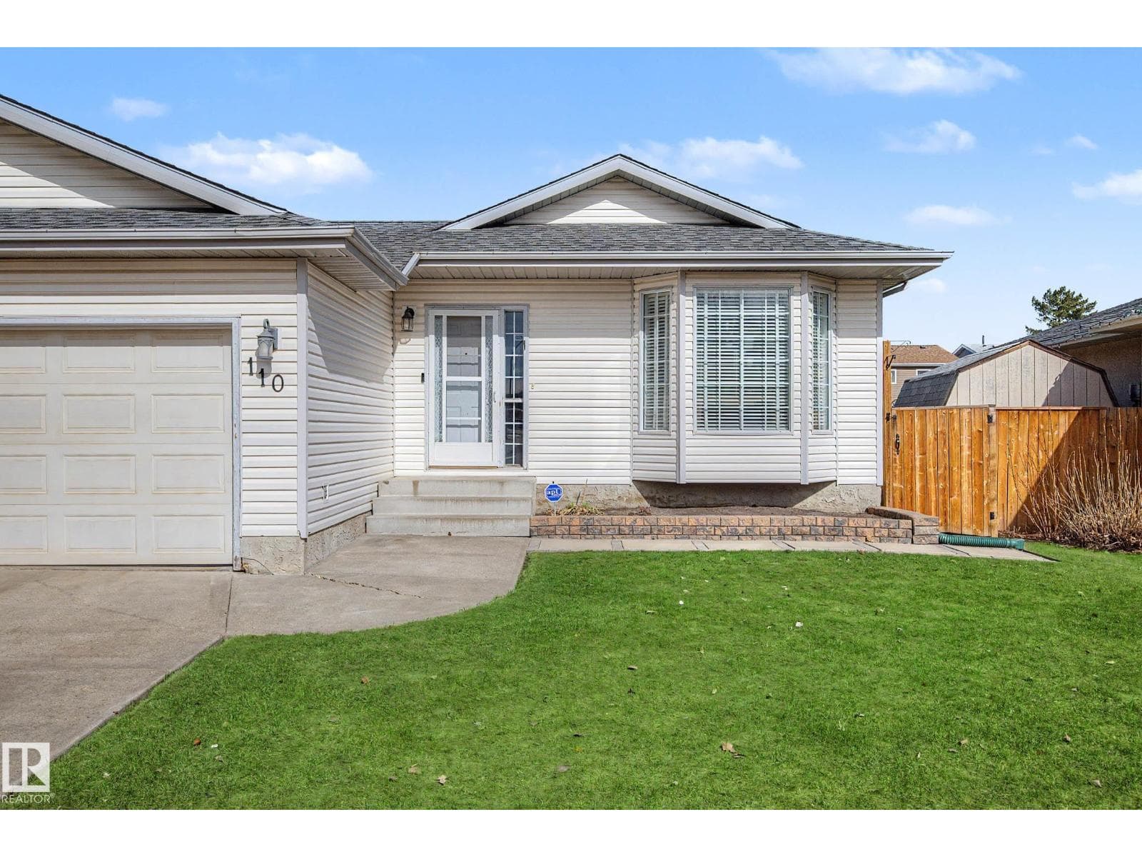 110 LUNNON DR — photo 4