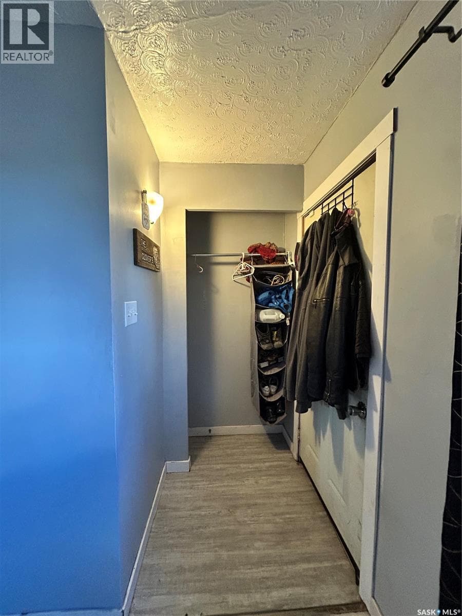 922 Garnet STREET — photo 4