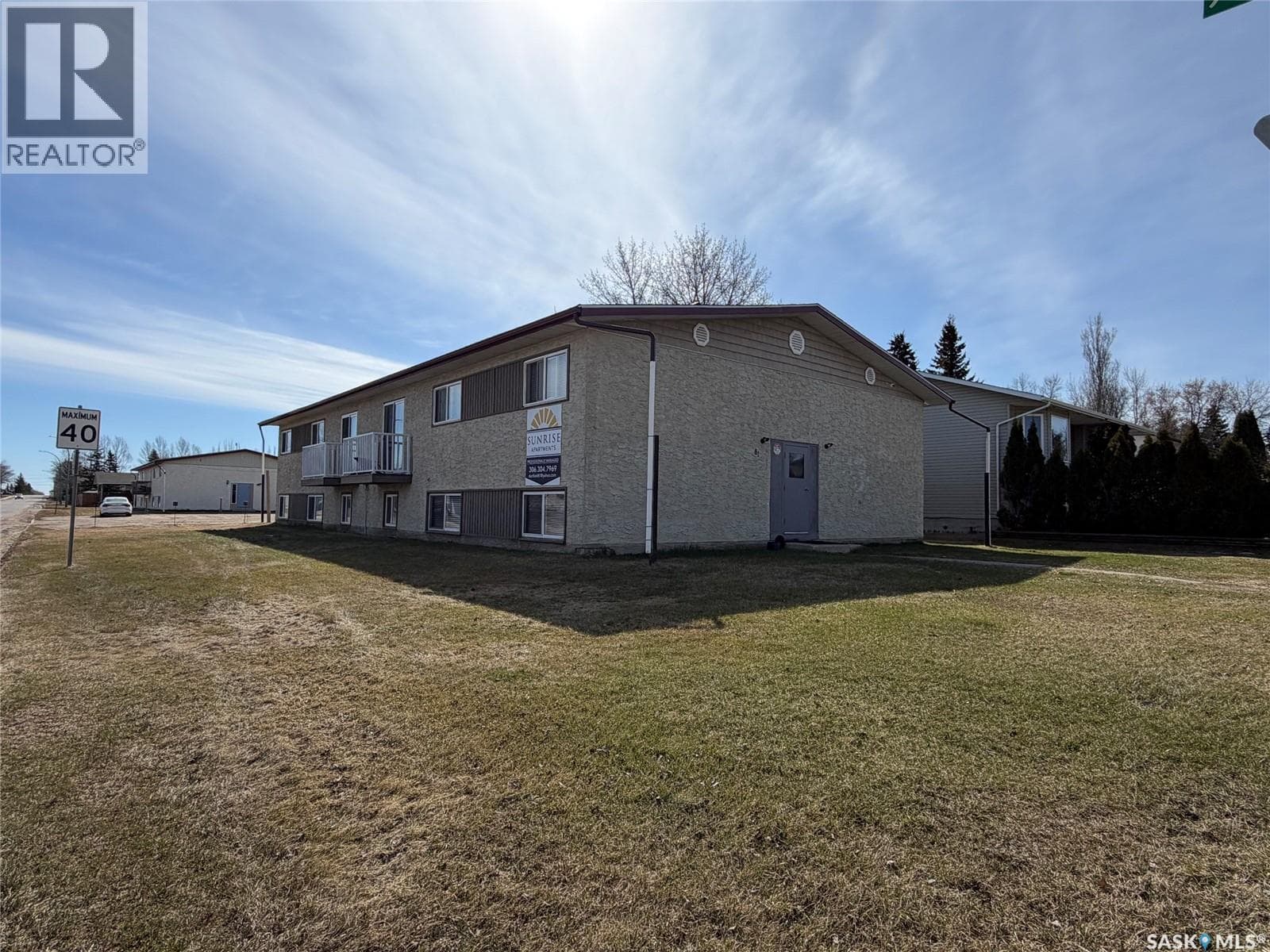81 Dunfield CRESCENT