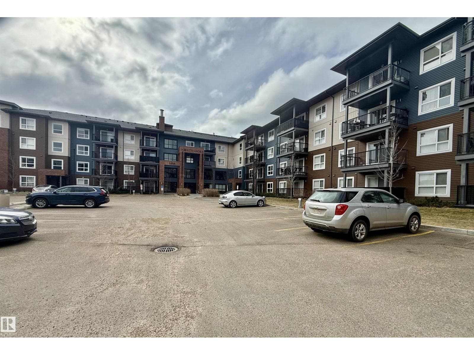 #437 5504 Schonsee DR NW — photo 3