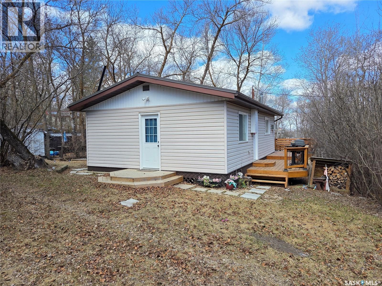 697 8th STREET — photo 3
