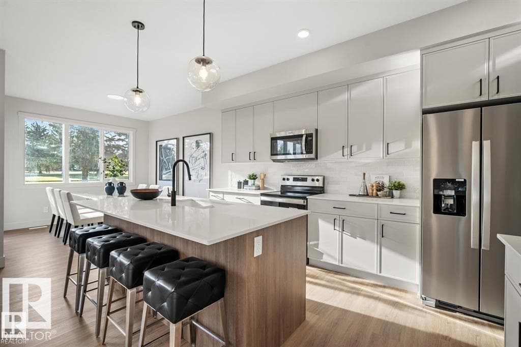 24 Grayson GR — photo 4