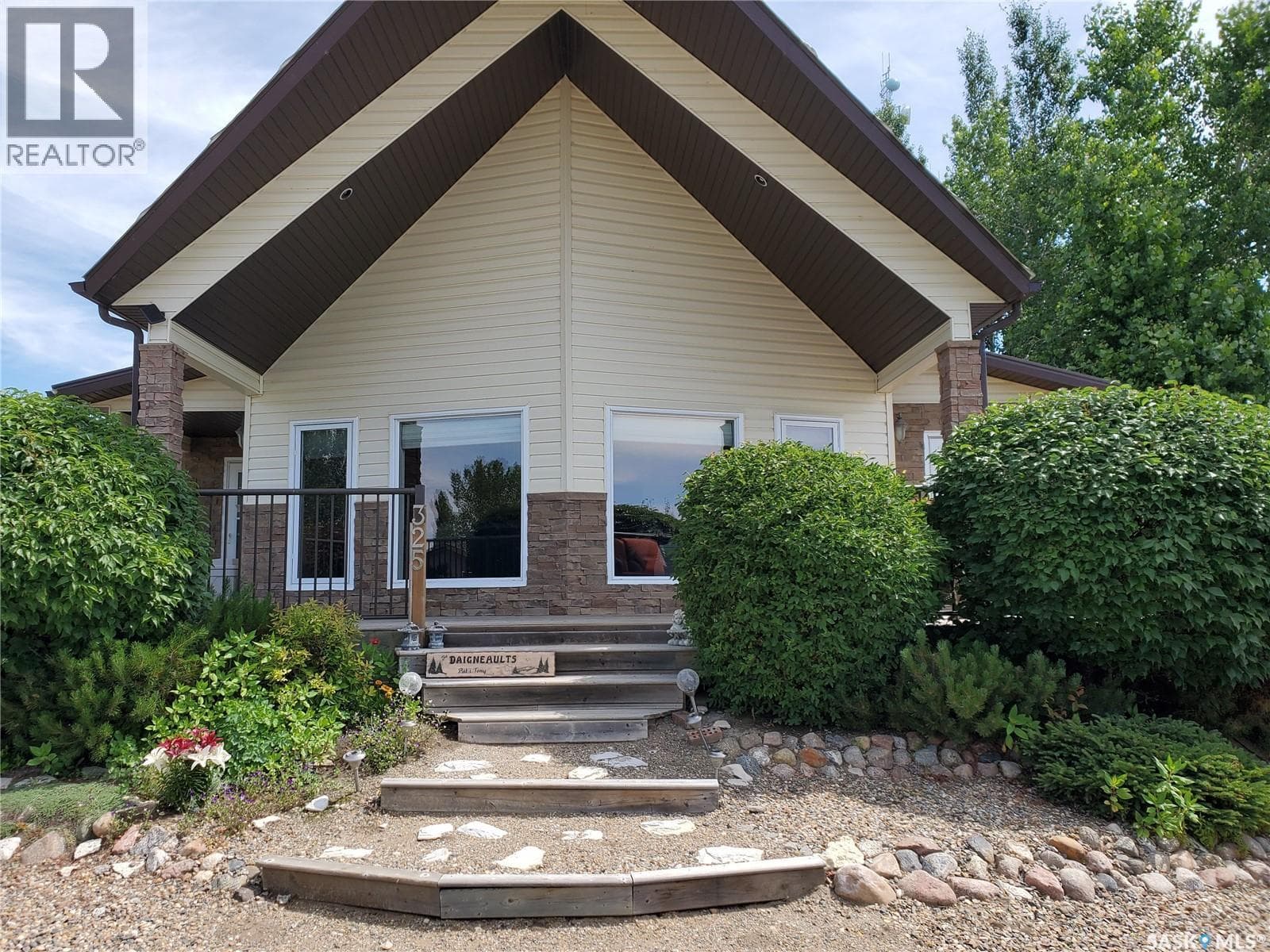 325 Ruby DRIVE — photo 3