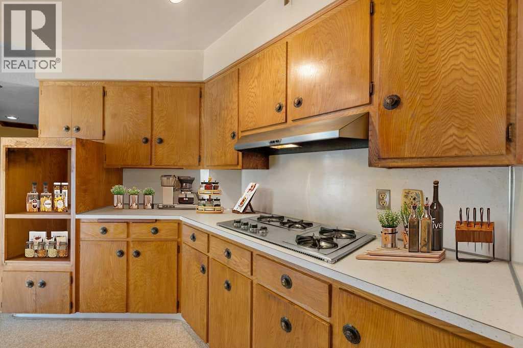 4207 Brisebois Drive NW — photo 5
