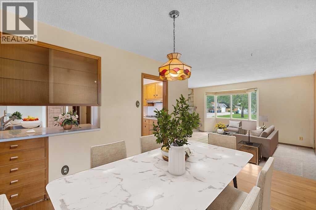 4207 Brisebois Drive NW — photo 4