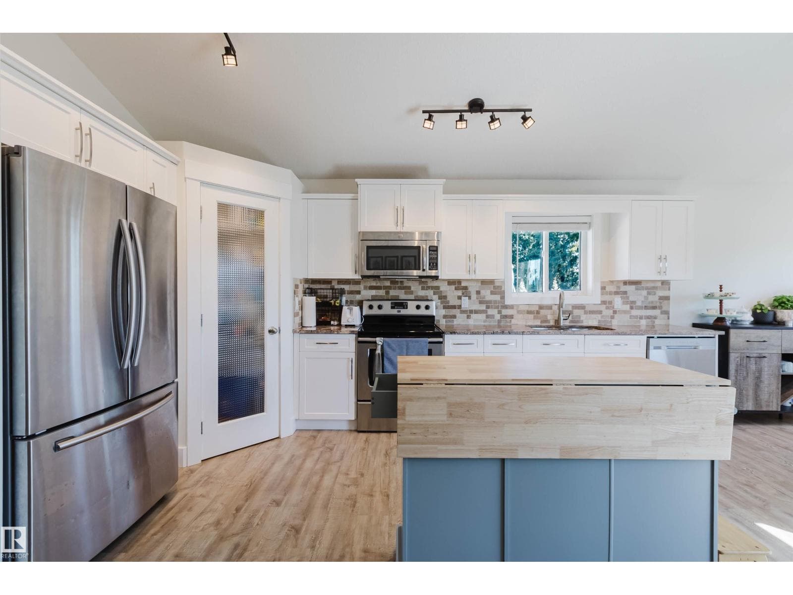 5201 Bon Acres CR — photo 5