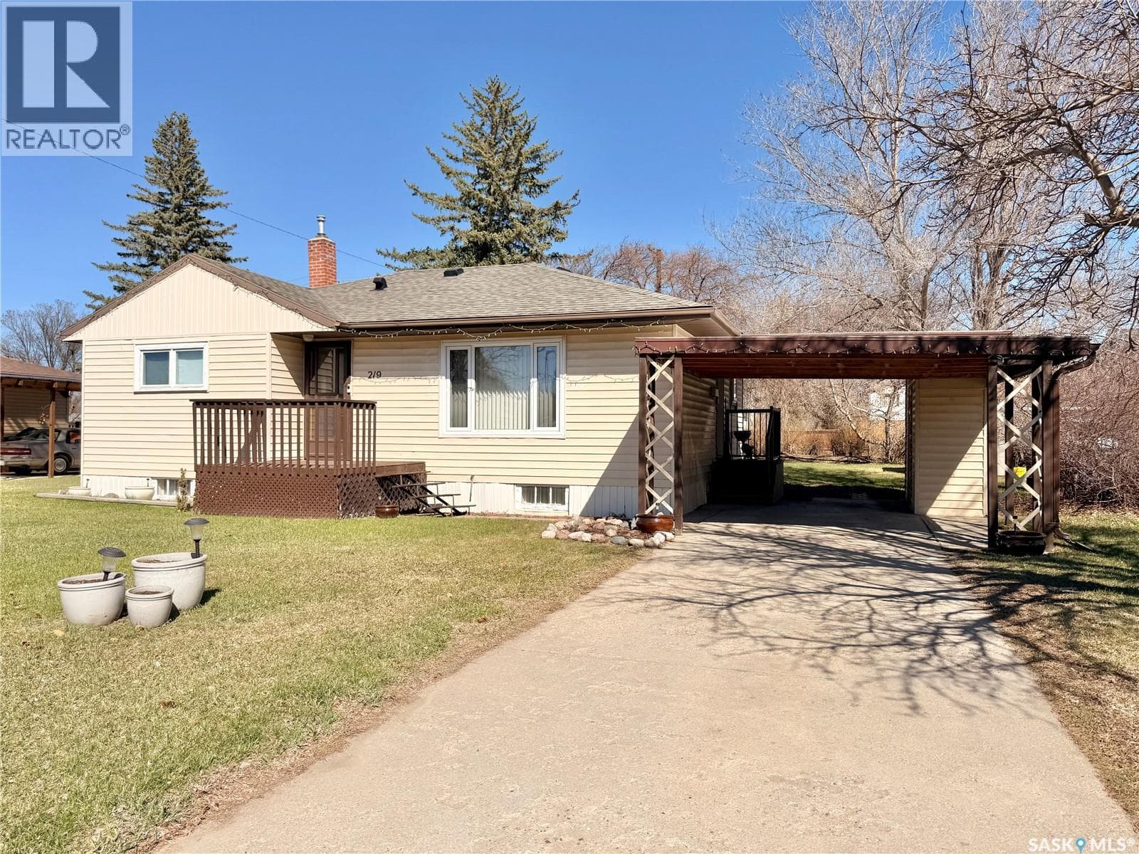 219 Thomson STREET — photo 2