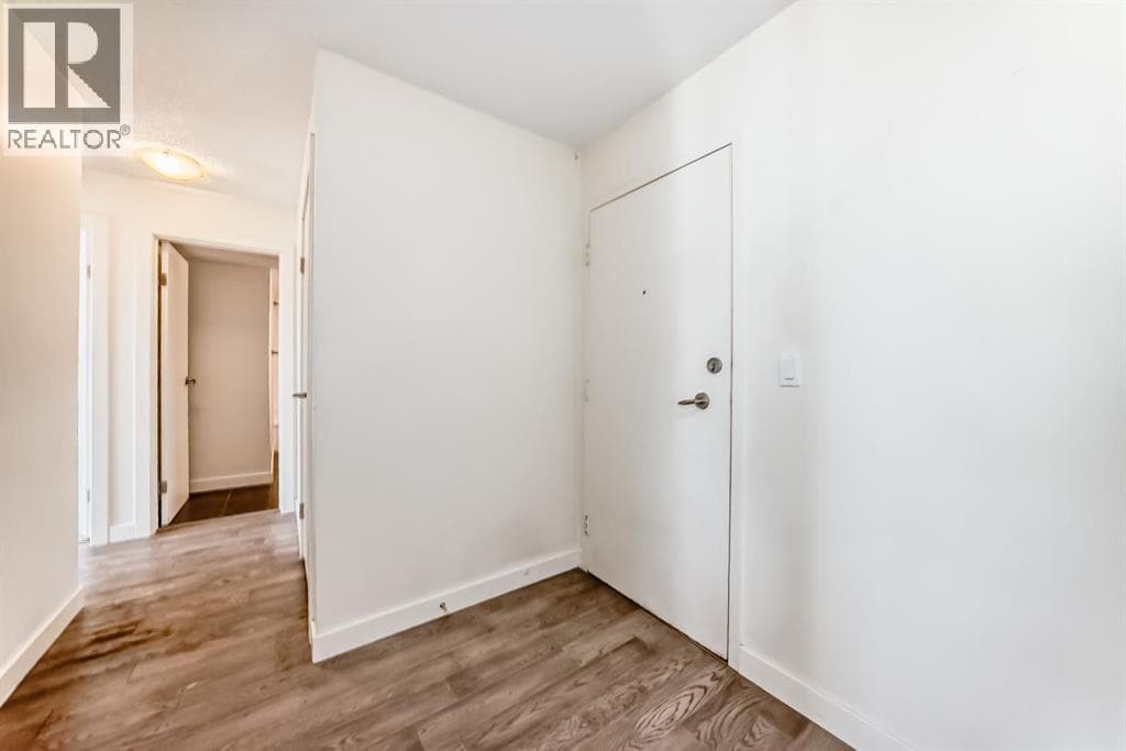 302, 4455A Greenview Drive NE — photo 3