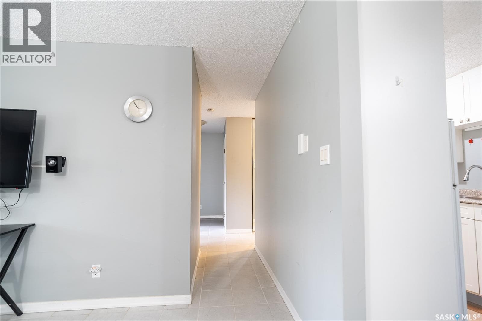 18 4219 Degeer STREET — photo 4