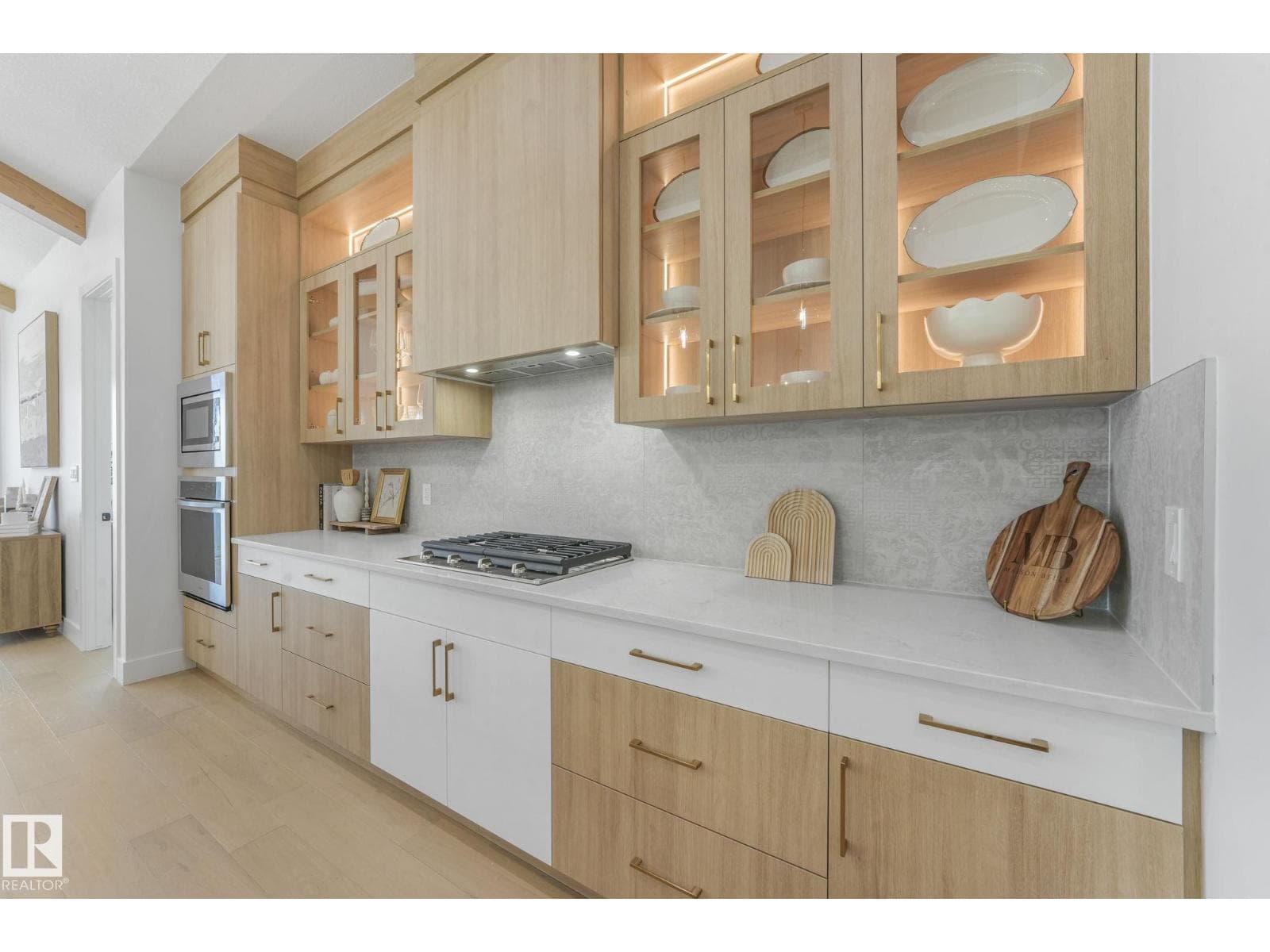 5 Sterlingshire Manor — photo 4