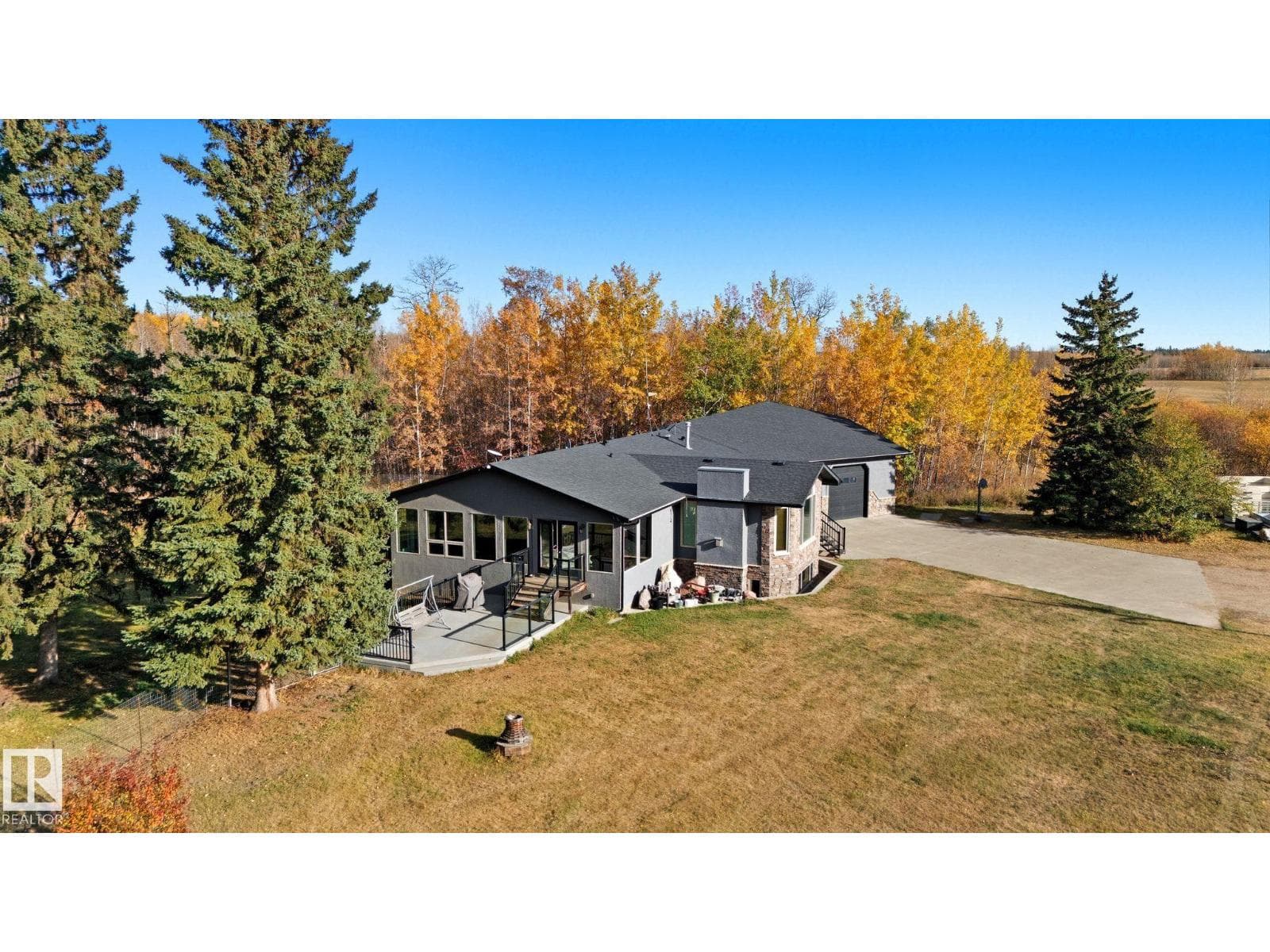 22516 TWP ROAD 572 — photo 4