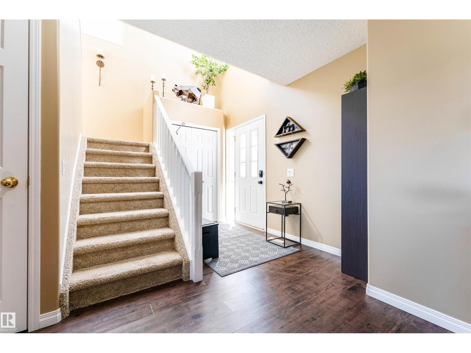 847 BLACKLOCK WY SW — photo 2