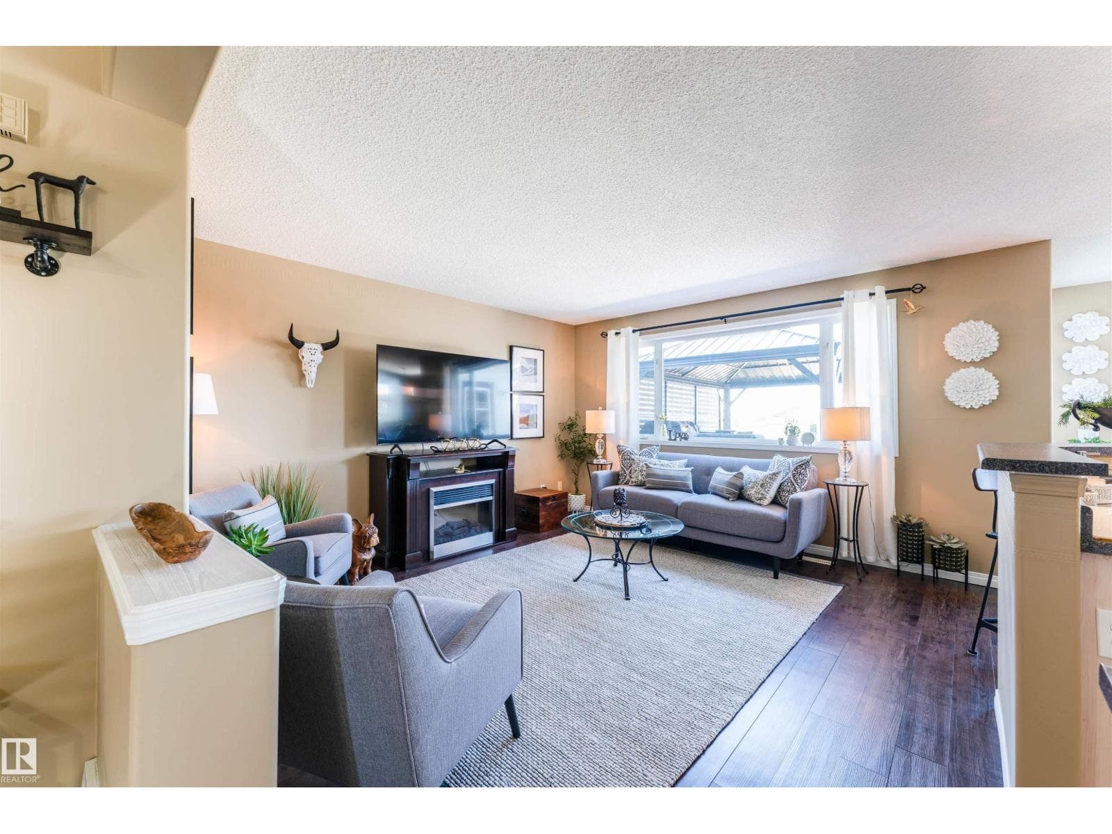847 BLACKLOCK WY SW — photo 4