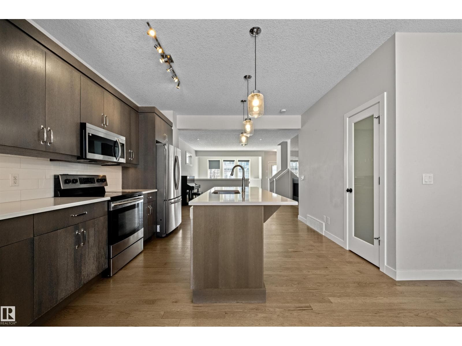 6906 CARDINAL WD SW — photo 3