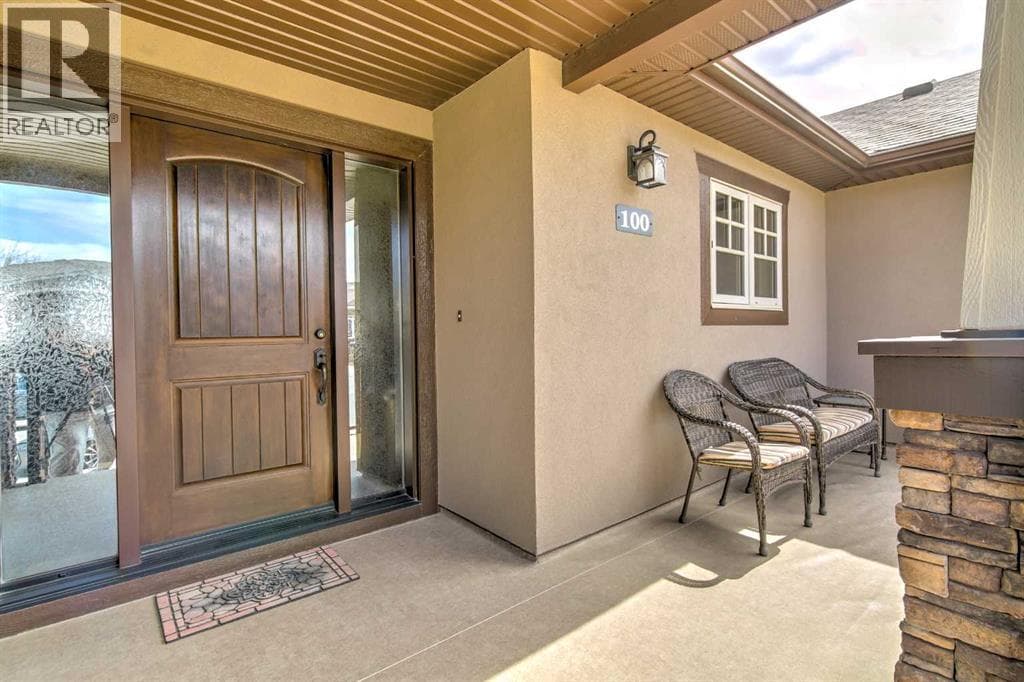 100 Canyoncrest Point W — photo 3