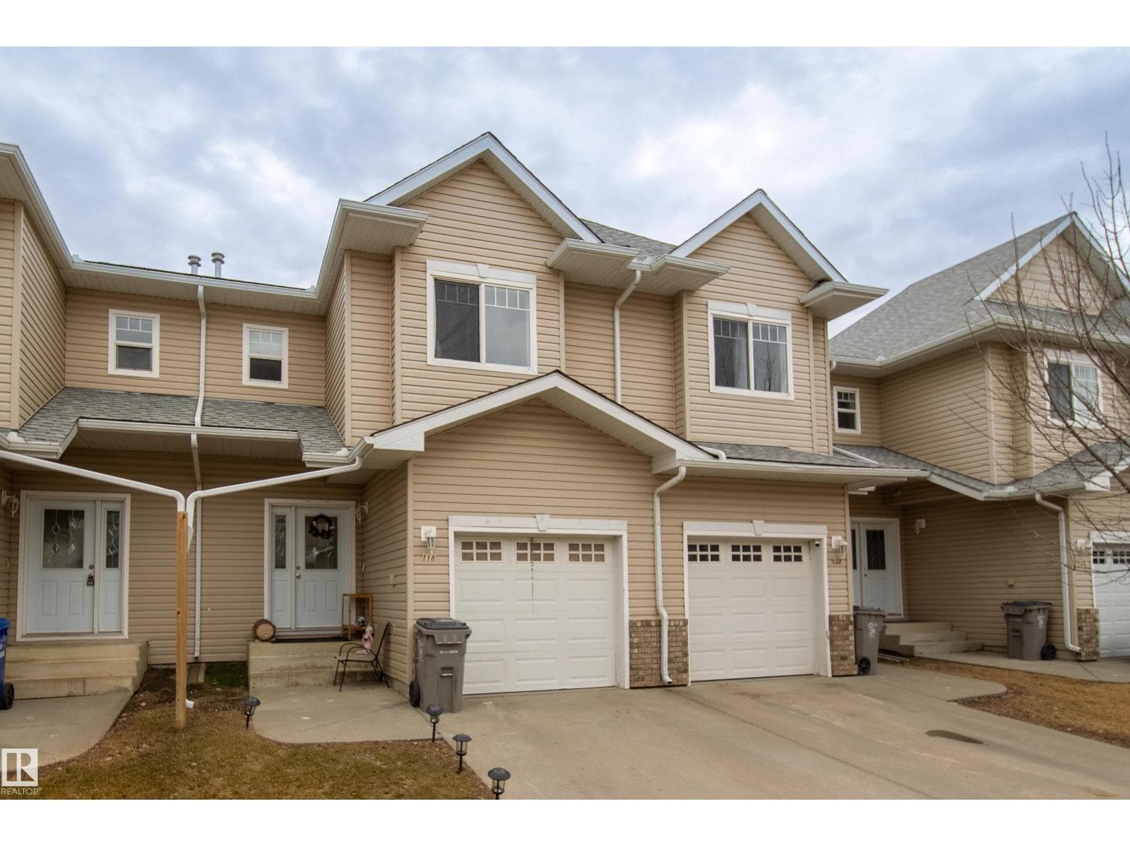 #118 5001 62 ST