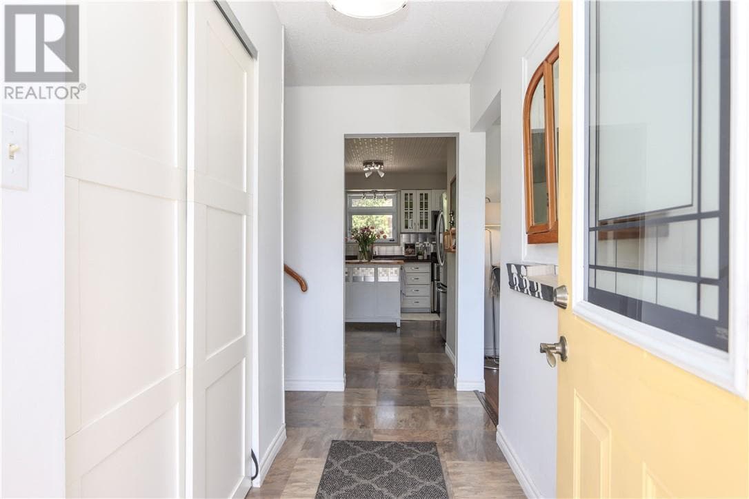 72 Field Street — photo 2