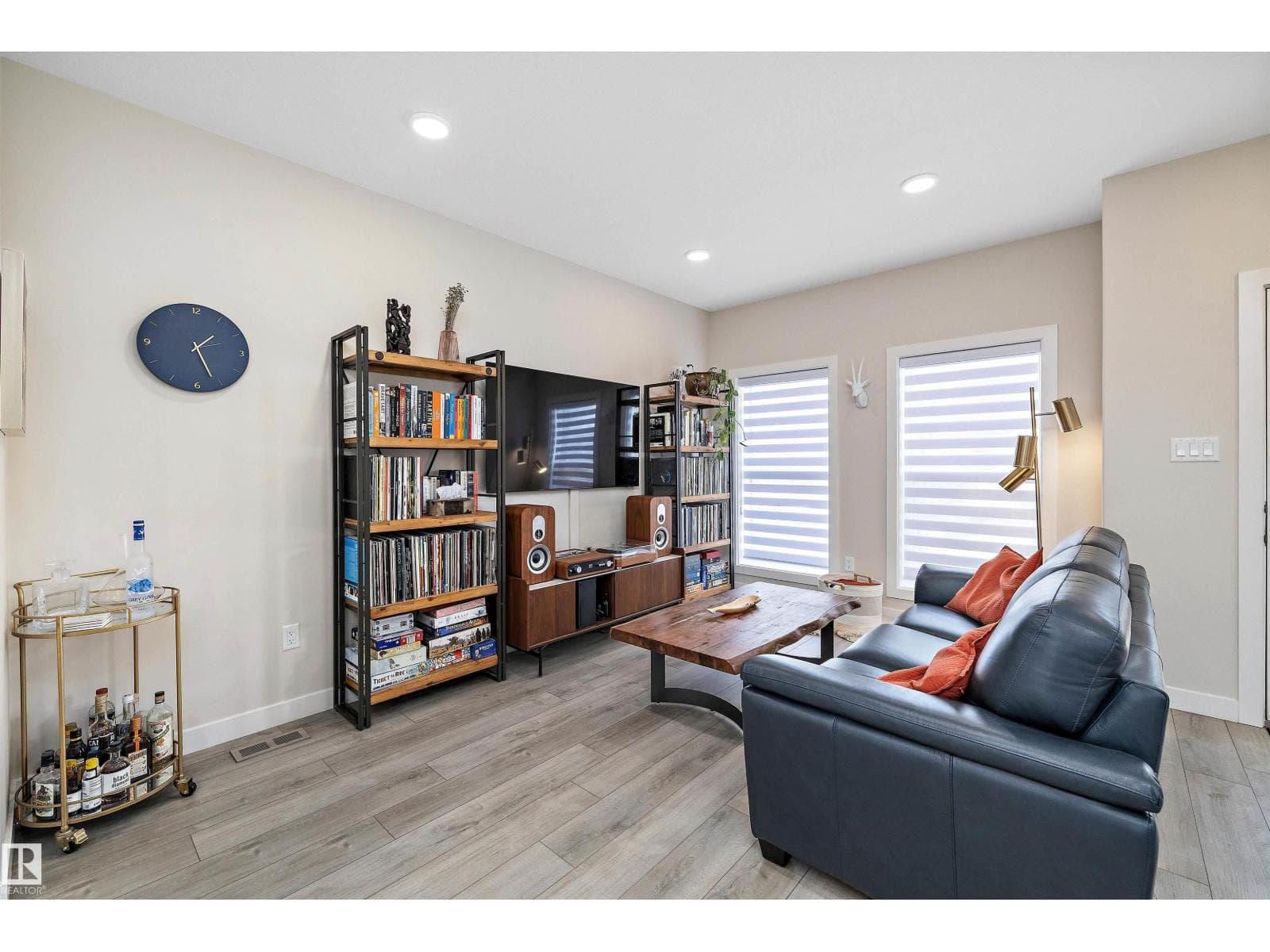 7817 YORKE RD NW — photo 5