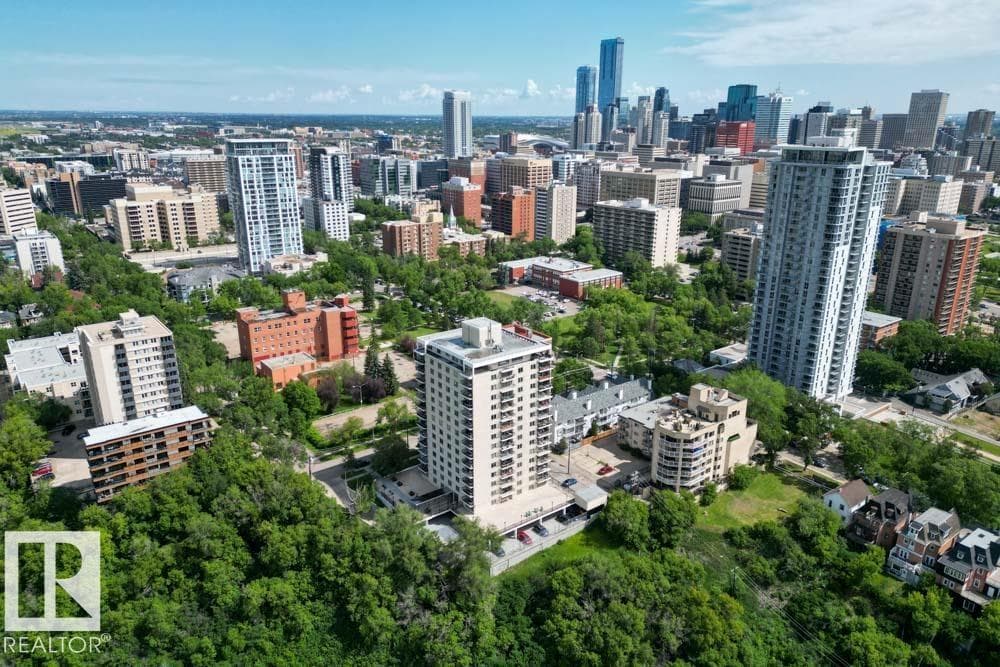 #1203 9737 112 ST NW