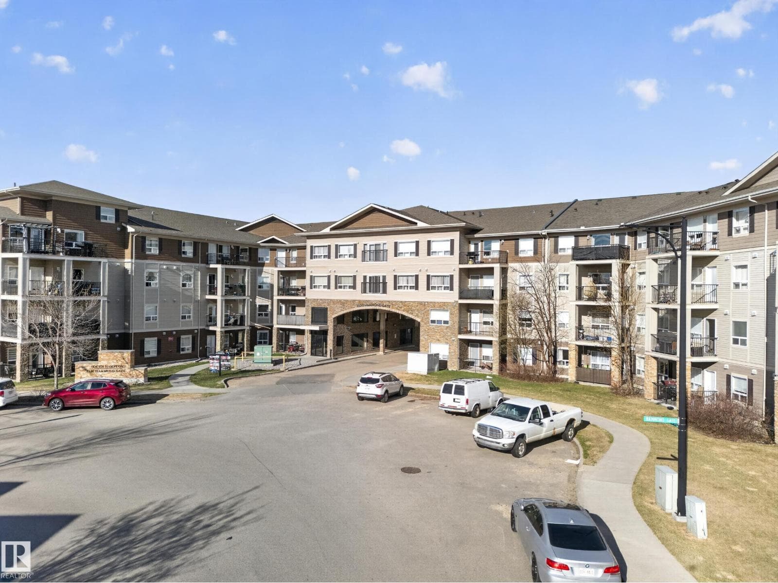 #435 1520 HAMMOND GA NW — photo 2