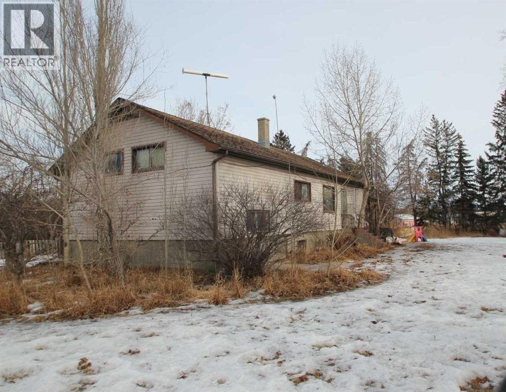 20, 27380 Township Road 373