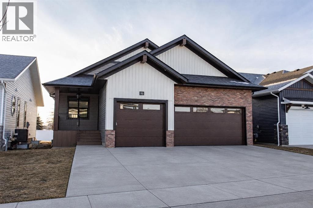 20 Emmett Crescent