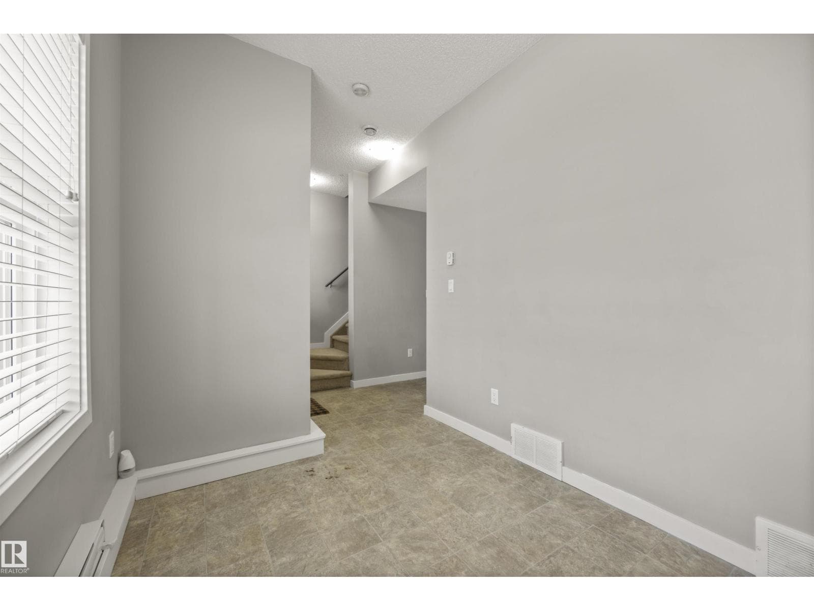 #56 655 WATT BV SW — photo 3