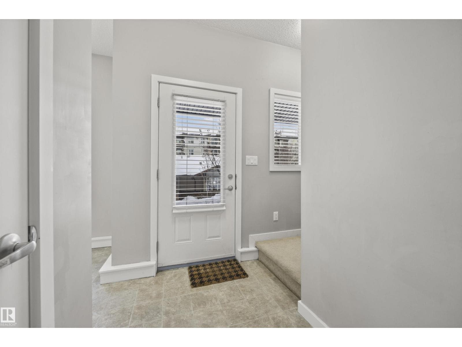 #56 655 WATT BV SW — photo 2