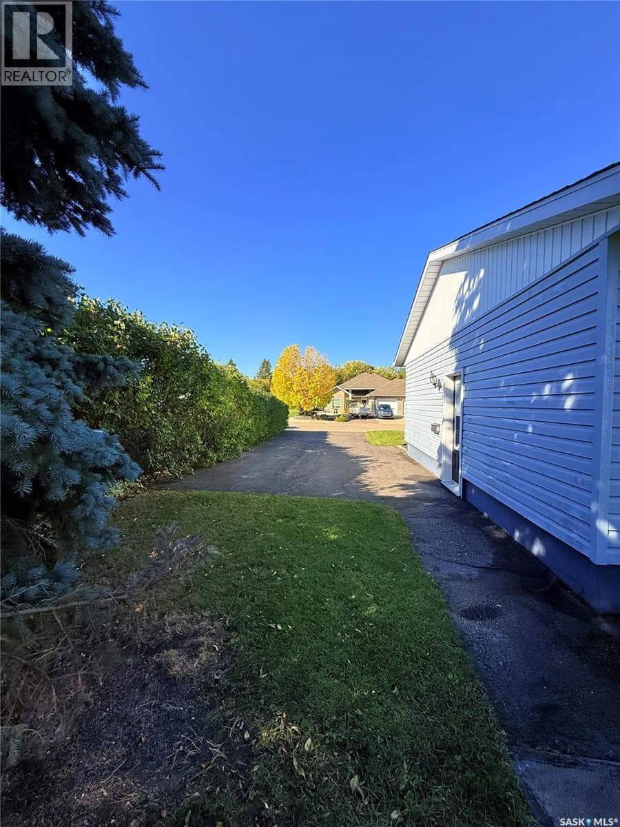 805 Stanley STREET — photo 3