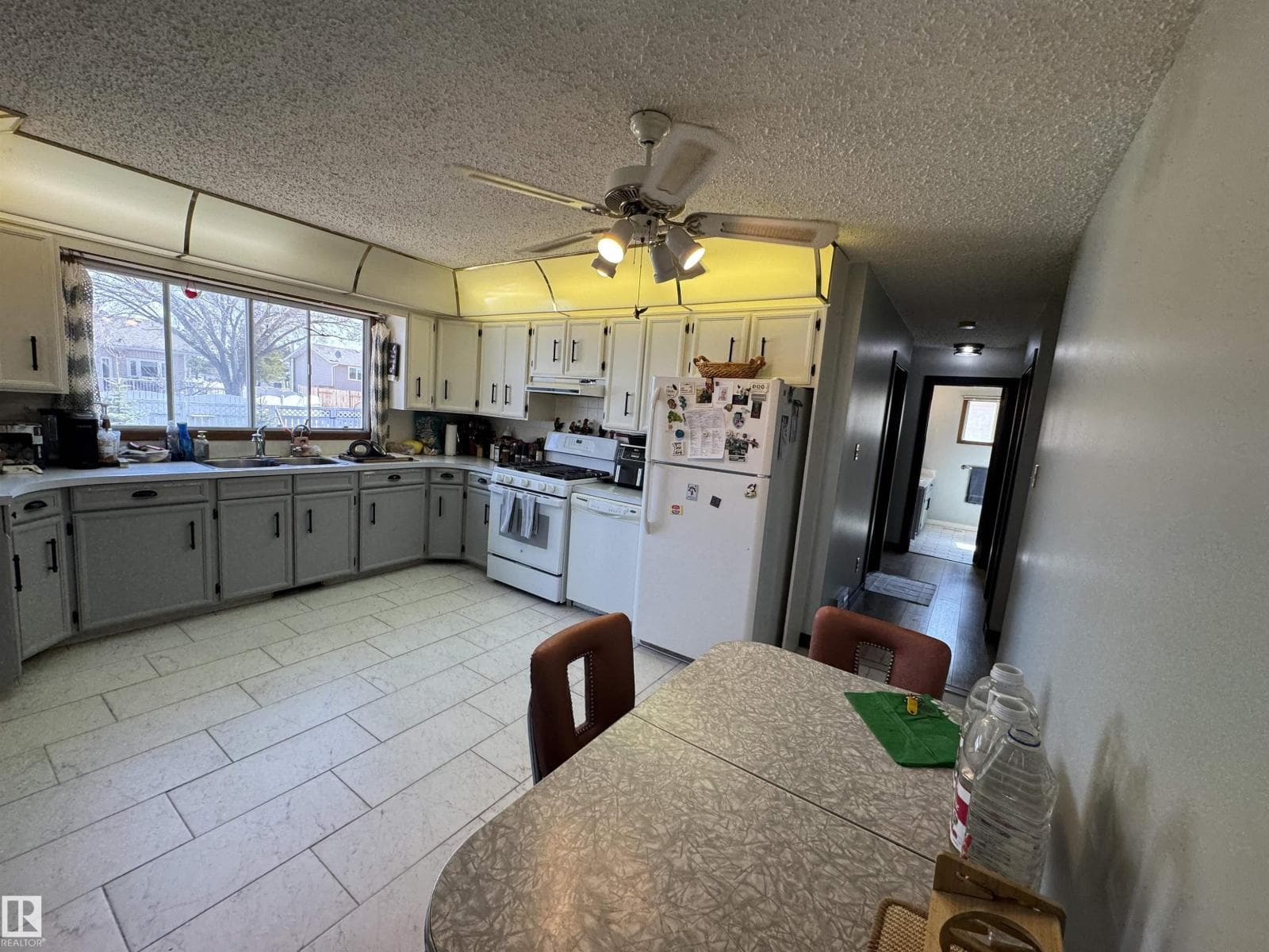 10723 108 AV — photo 4