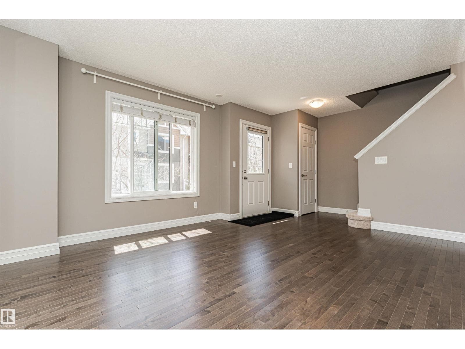 #110 3625 144 AV NW — photo 5