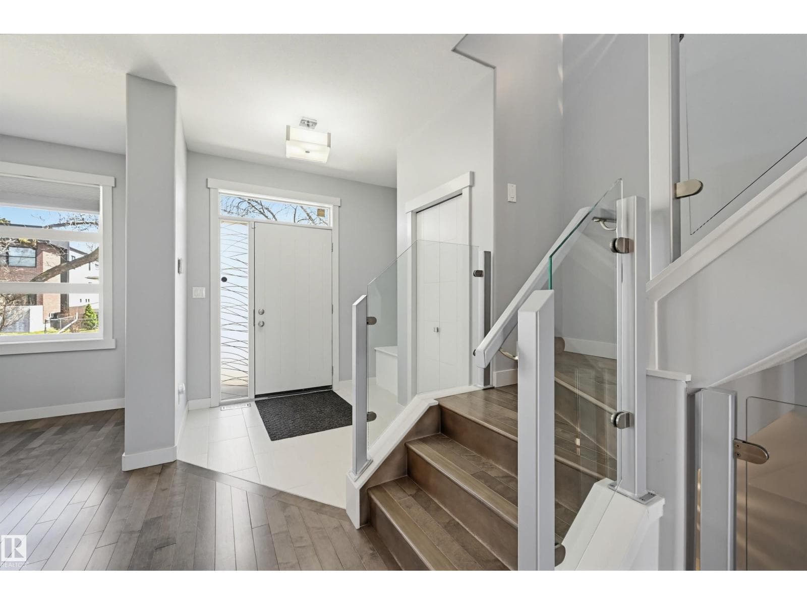 8834 91 ST NW — photo 3