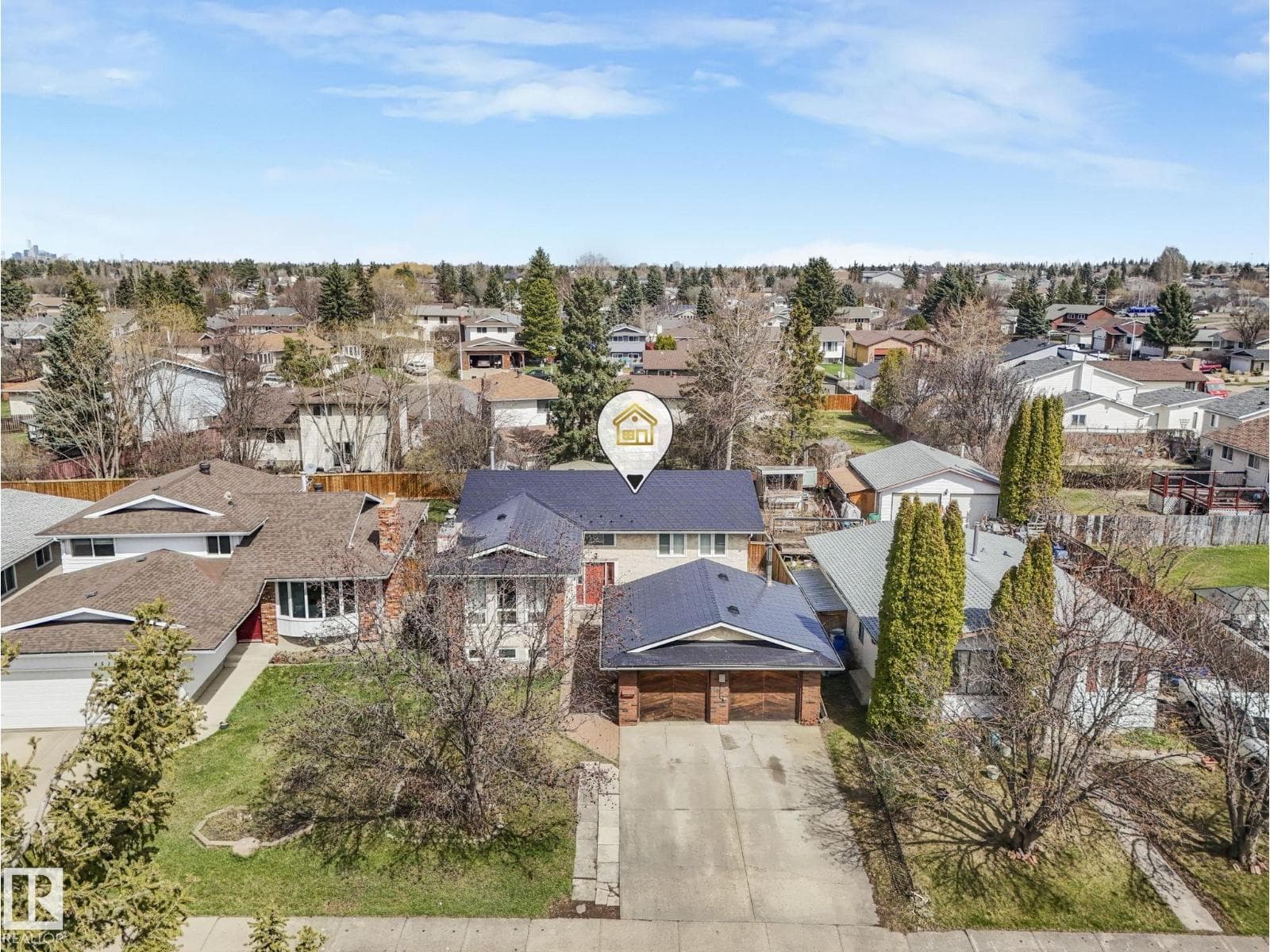 4512 20A AV NW — photo 2