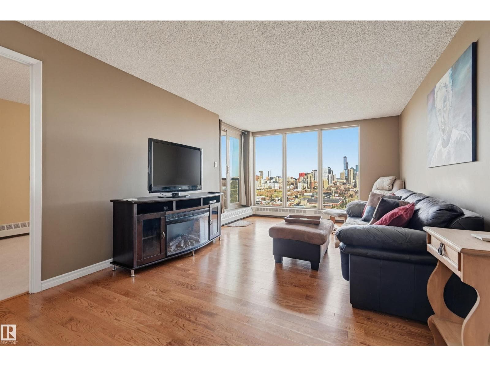 #1001 10149 SASKATCHEWAN DR NW — photo 3
